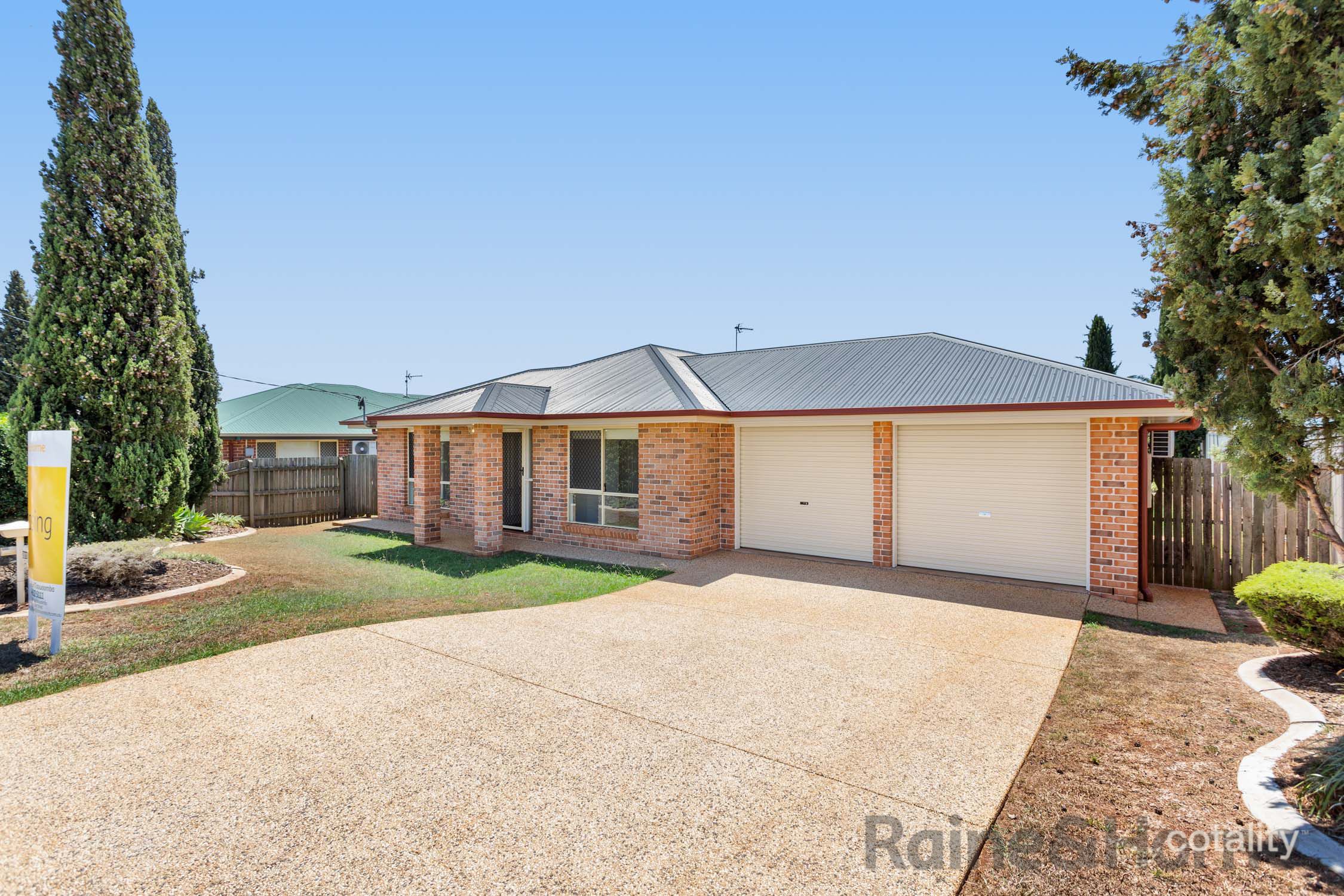 203 Nelson St, Kearneys Spring, QLD 4350