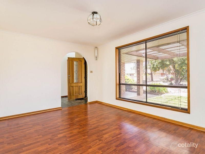 17 Santander Dr, Paralowie, SA 5108