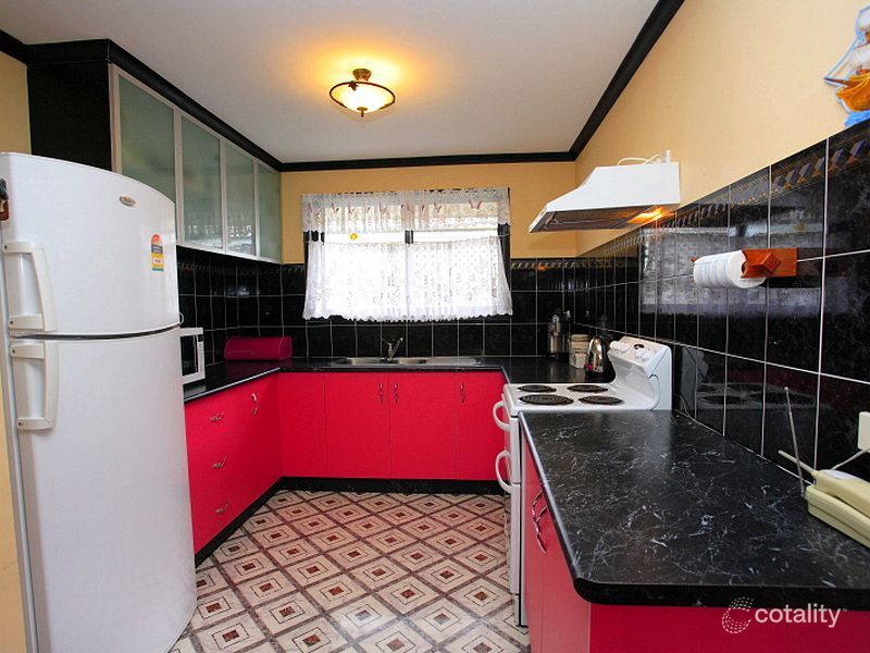 11 Carolyn St, Dundowran Beach, QLD 4655