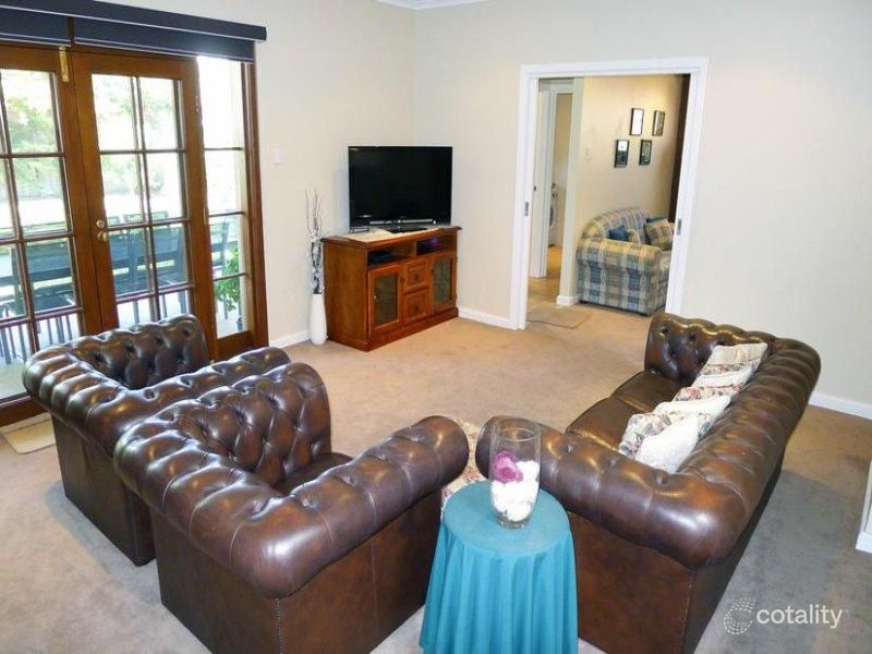 18 Barkuna Ave, Mitchell Park, SA 5043