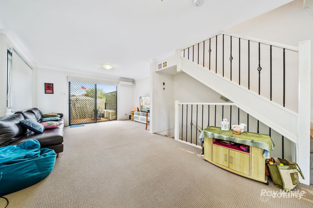 12/11 Portia St, Kingston, QLD 4114