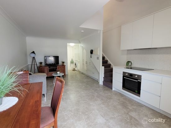 33/45 Wharf St, Kangaroo Point, QLD 4169