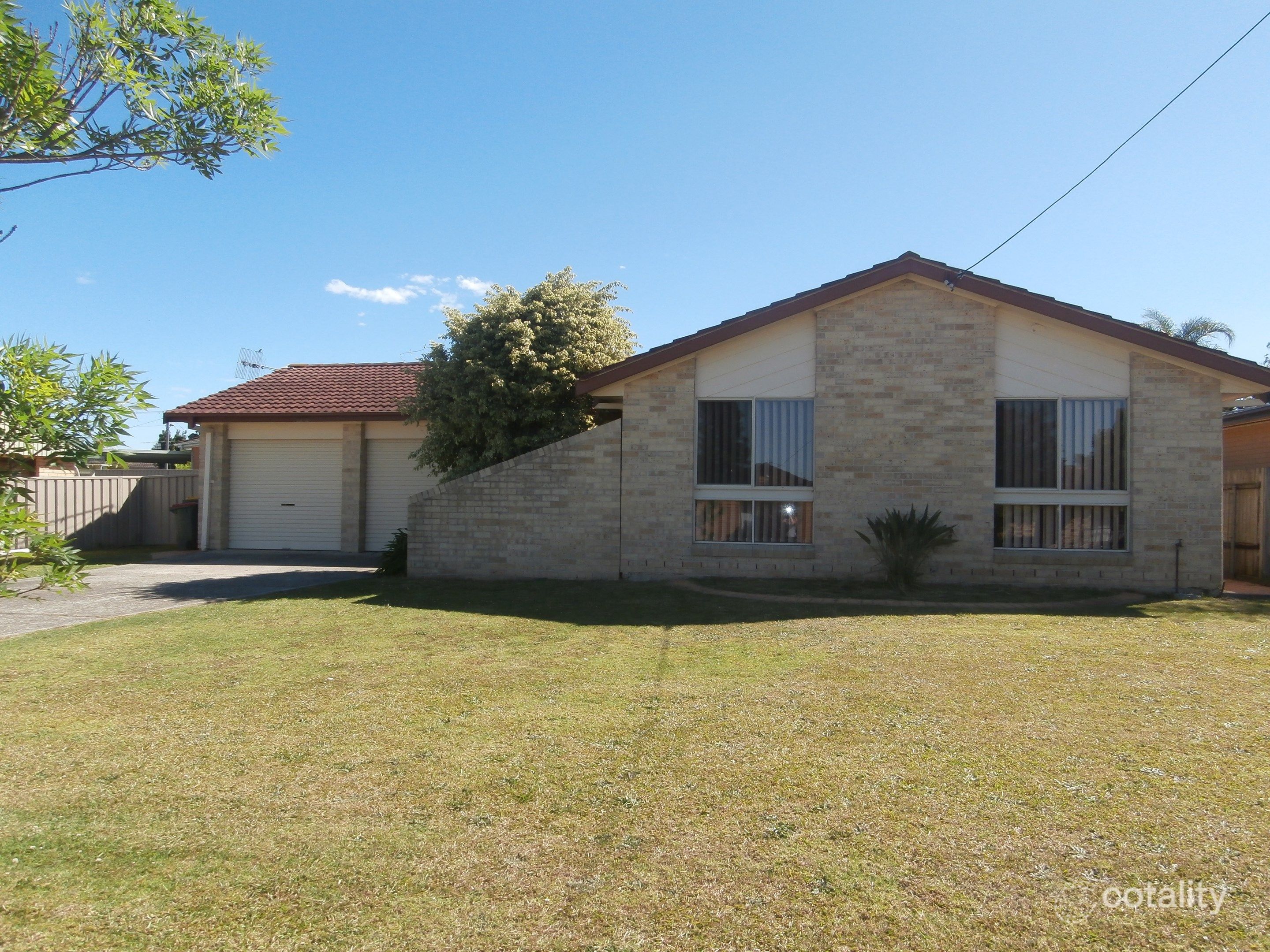 18 Allison Ave, Nowra, NSW 2541