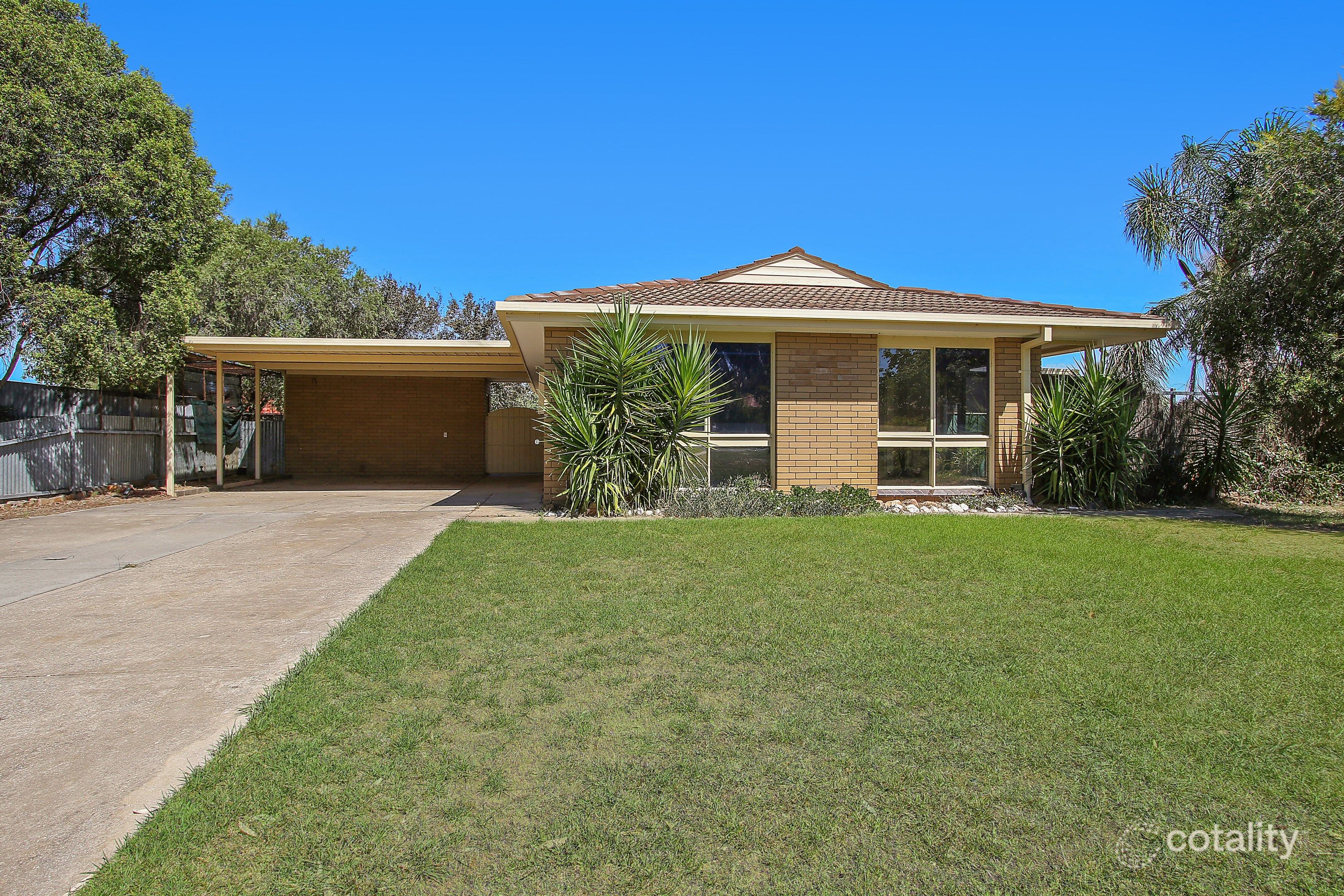 127 Easterby Ct, Howlong, NSW 2643