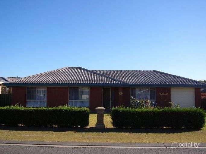 11 Dolphin Ave, Encounter Bay, SA 5211