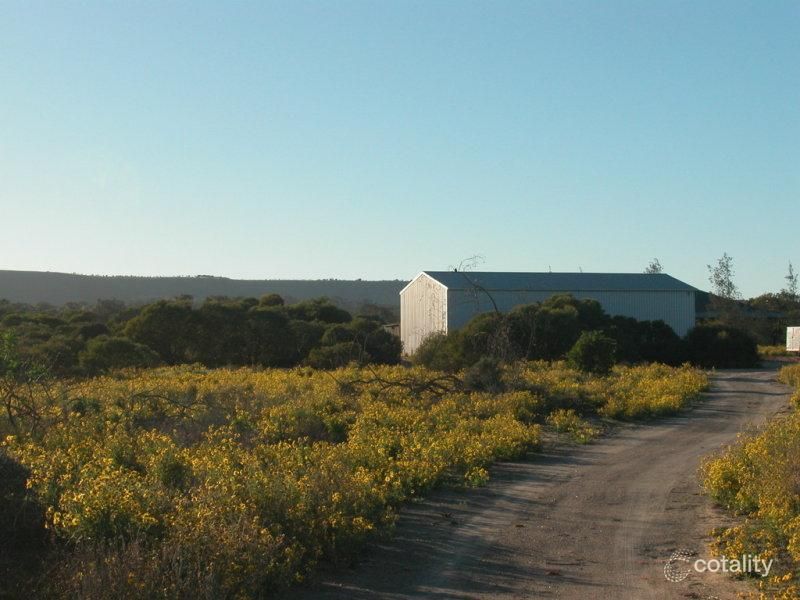 374 Beattie Rd, Waggrakine, WA 6530