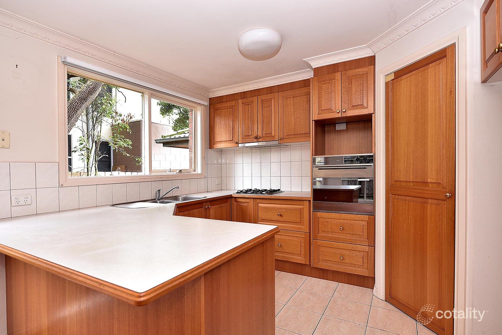 3/93 Thames St, Box Hill, VIC 3128