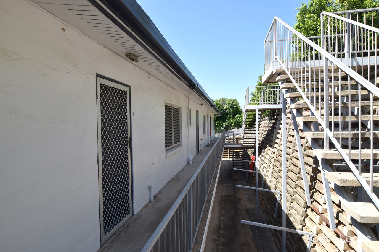 7/32-34 Elizabeth St, South Gladstone, QLD 4680