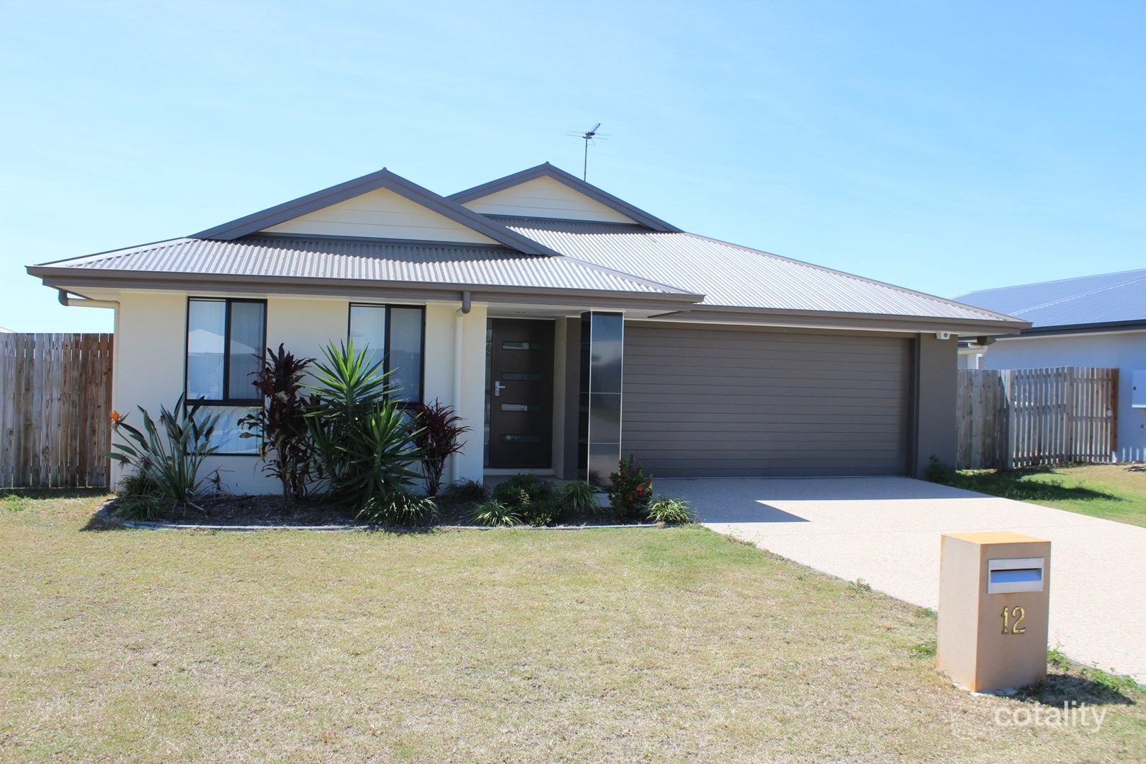 12 Moreton Dr, Rural View, QLD 4740