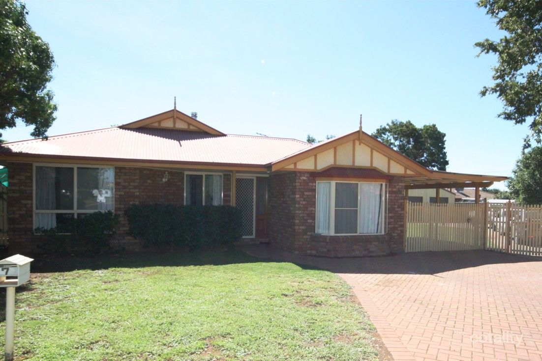 7 Gungurru Cl, Dubbo, NSW 2830