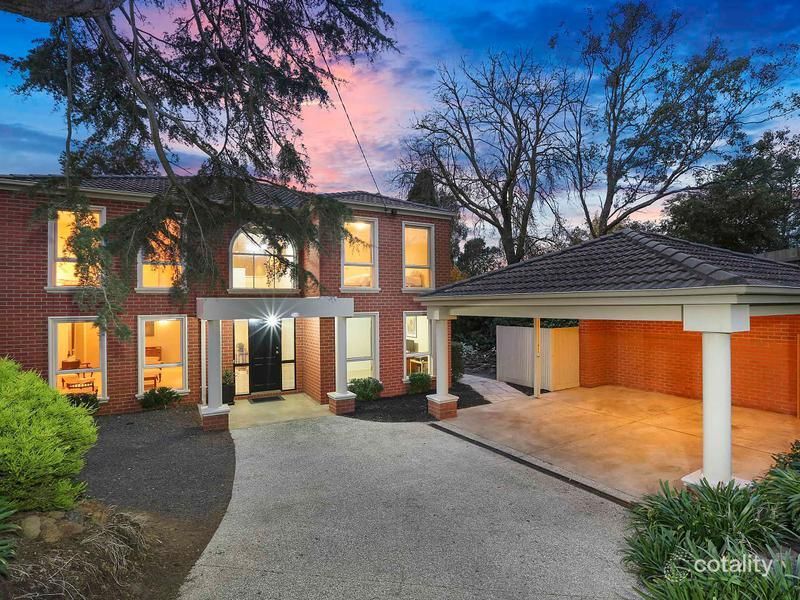 8 Carroll Rd, Highton, VIC 3216
