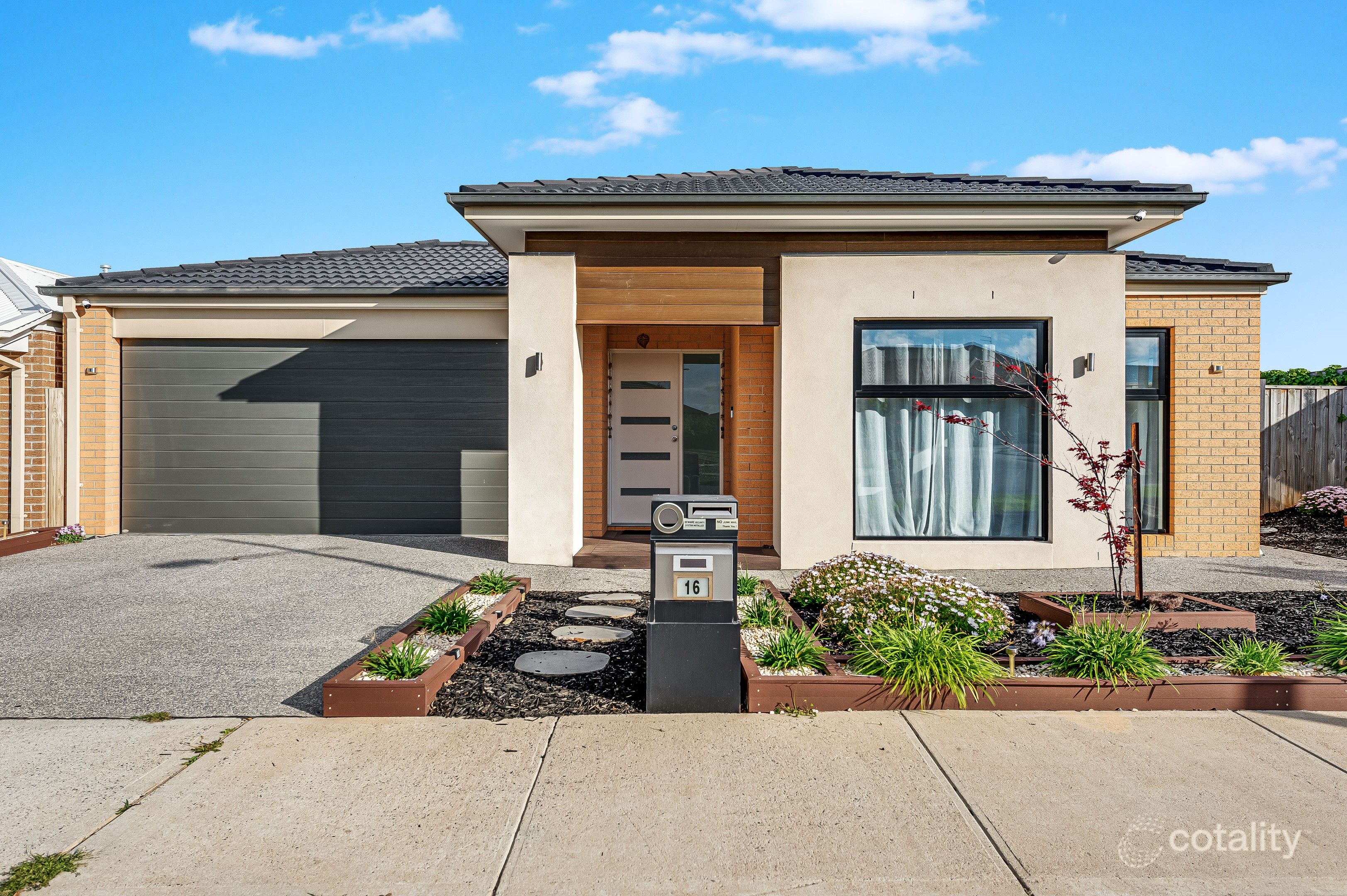 16 Cloudburst Ave, Wyndham Vale, VIC 3024