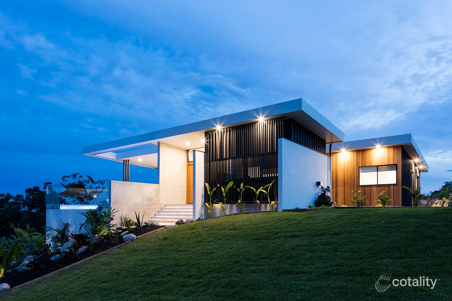 200 Palmview Forest Dr, Palmview, QLD 4553