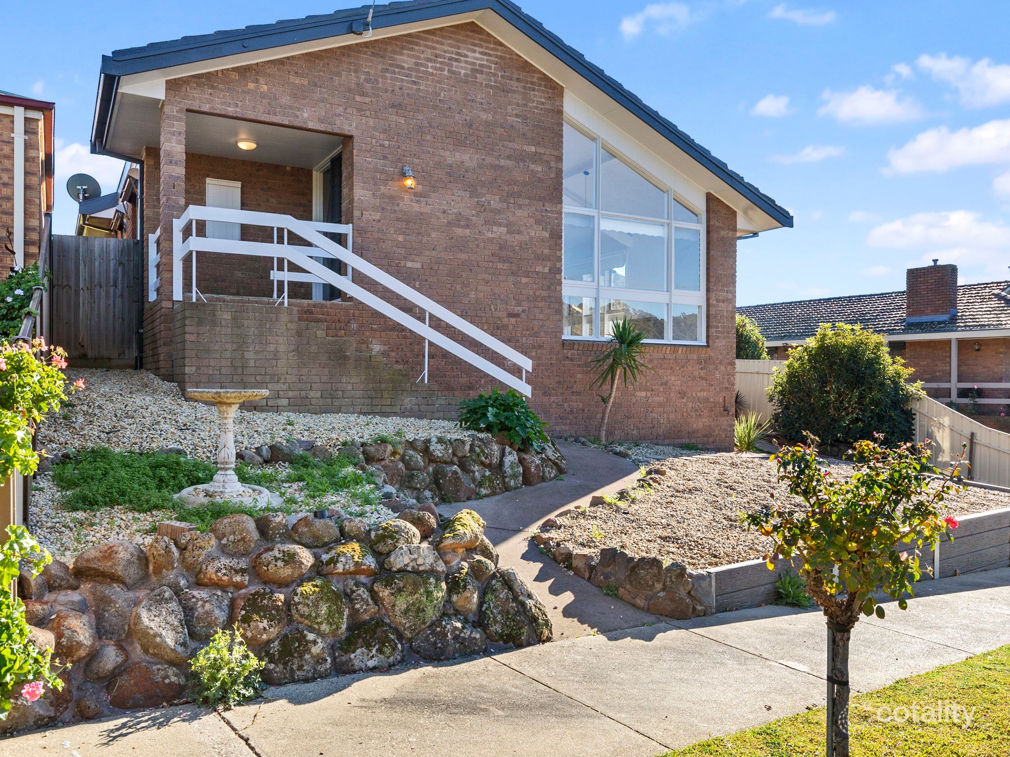 10 Priestley Cres, Seymour, VIC 3660