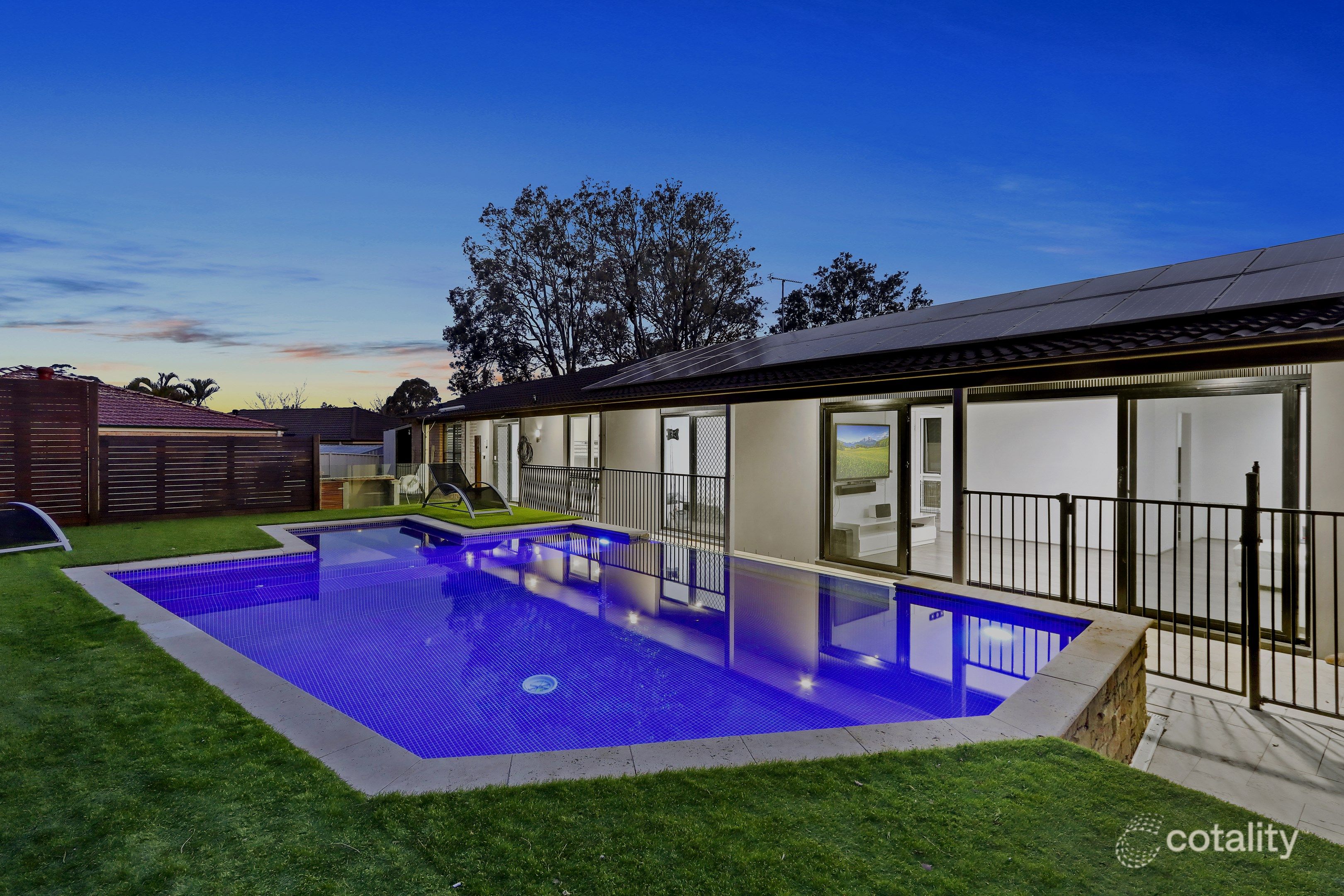 31 Wollonyuh Cres, Horsley, NSW 2530