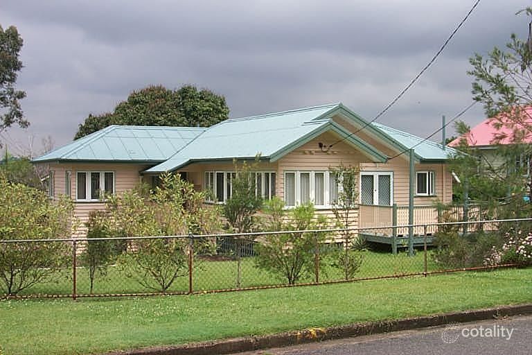 54 Buddina St, Stafford, QLD 4053