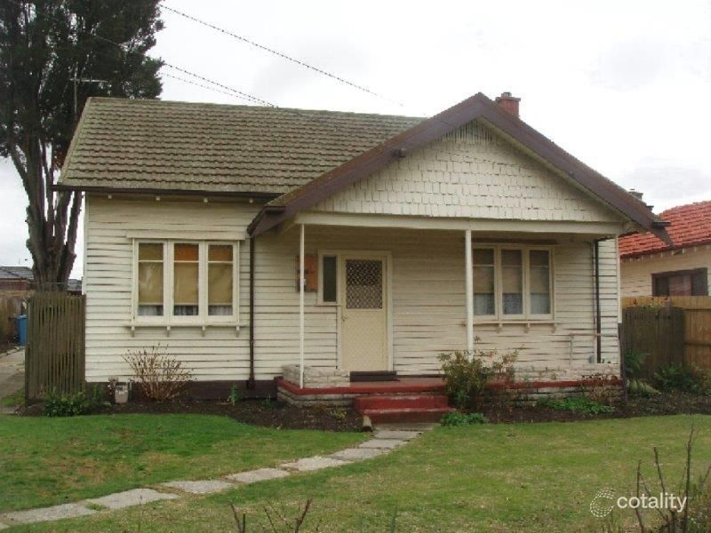 9 Henty St, Dandenong, VIC 3175