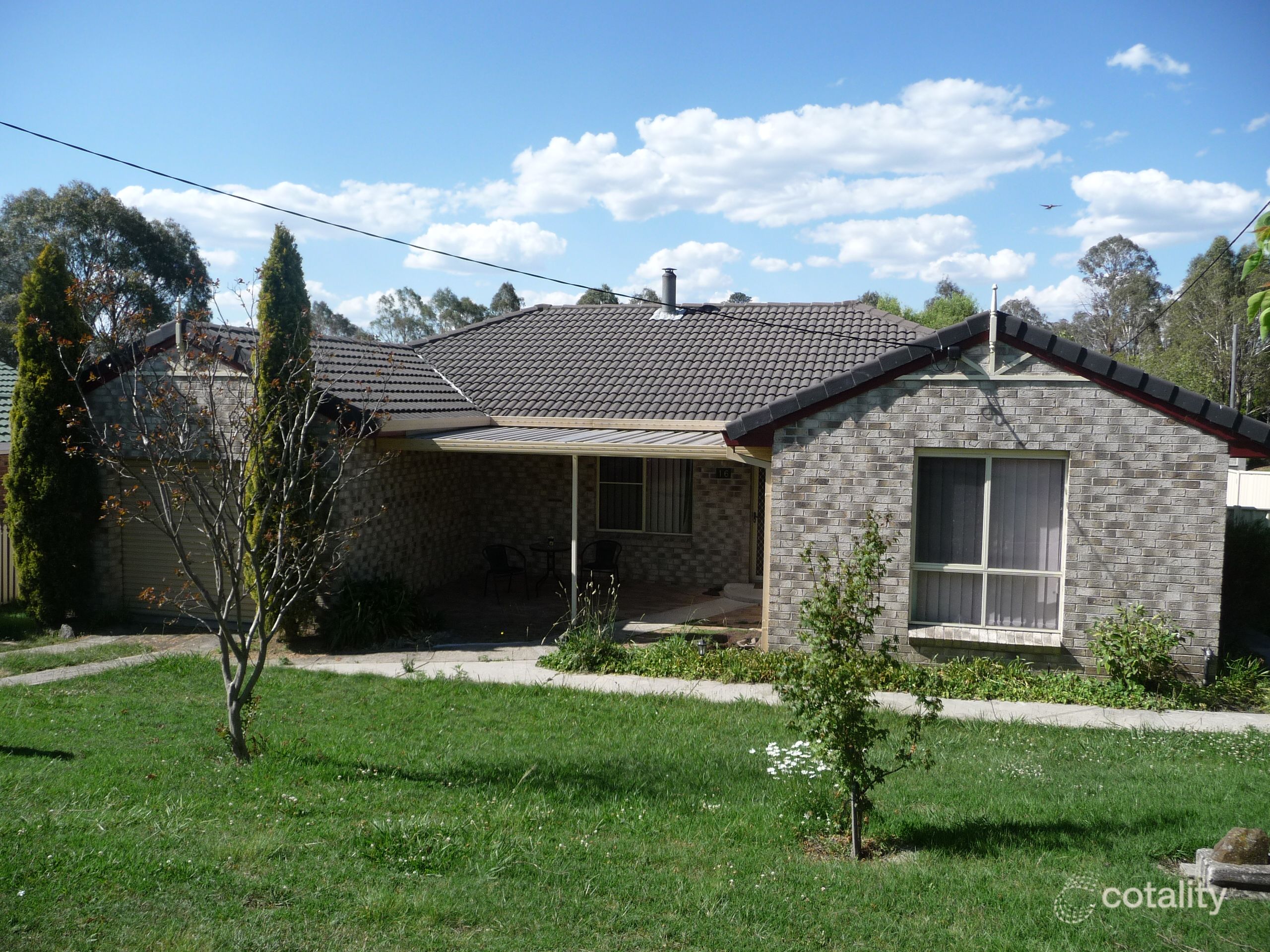 16 Robinson Ave, Glen Innes, NSW 2370
