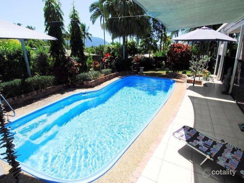 4 Madang St, Trinity Beach, QLD 4879