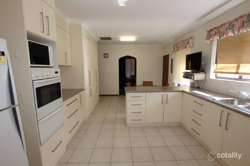 19 Dampier St, Bruce Rock, WA 6418