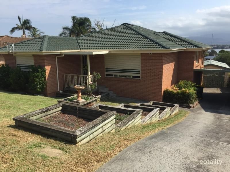 24 Shipton Cres, Mount Warrigal, NSW 2528