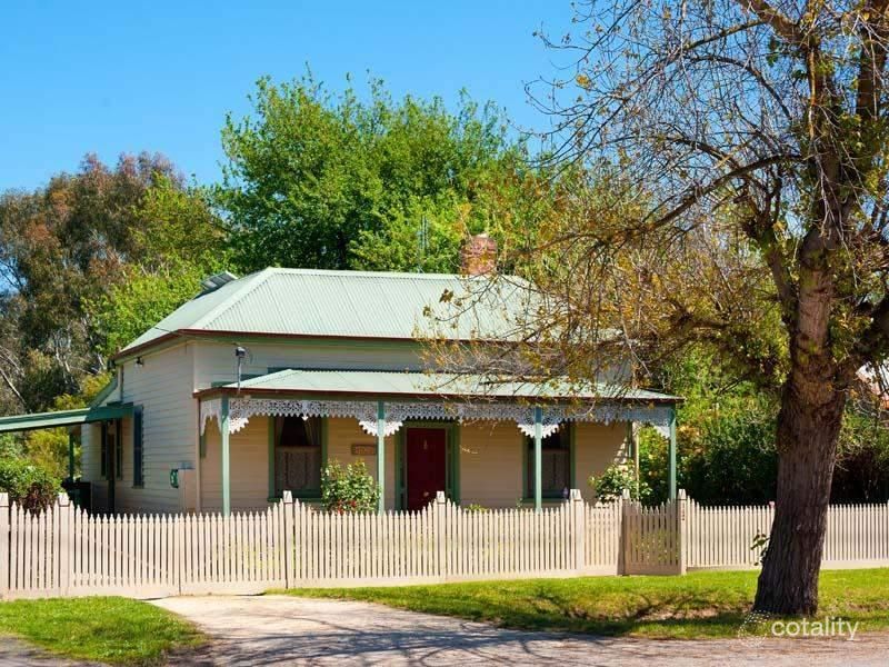 142 Johnstone St, Castlemaine, VIC 3450