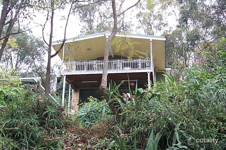 77 Forrester Tce, Bardon, QLD 4065