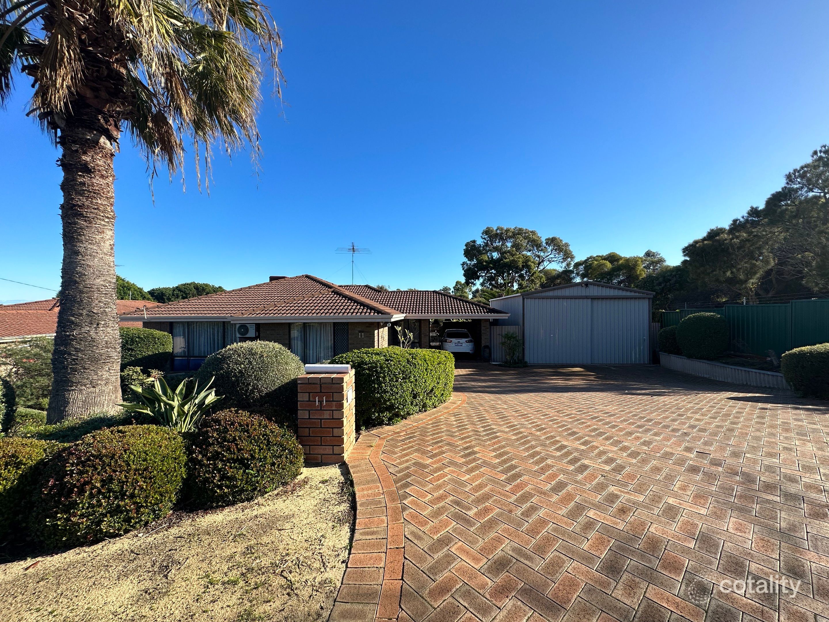 11 Busycon Pl, Heathridge, WA 6027