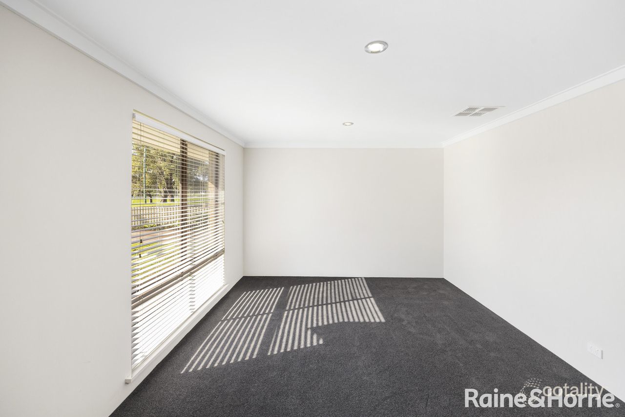 13 Roeger Pl, East Bunbury, WA 6230