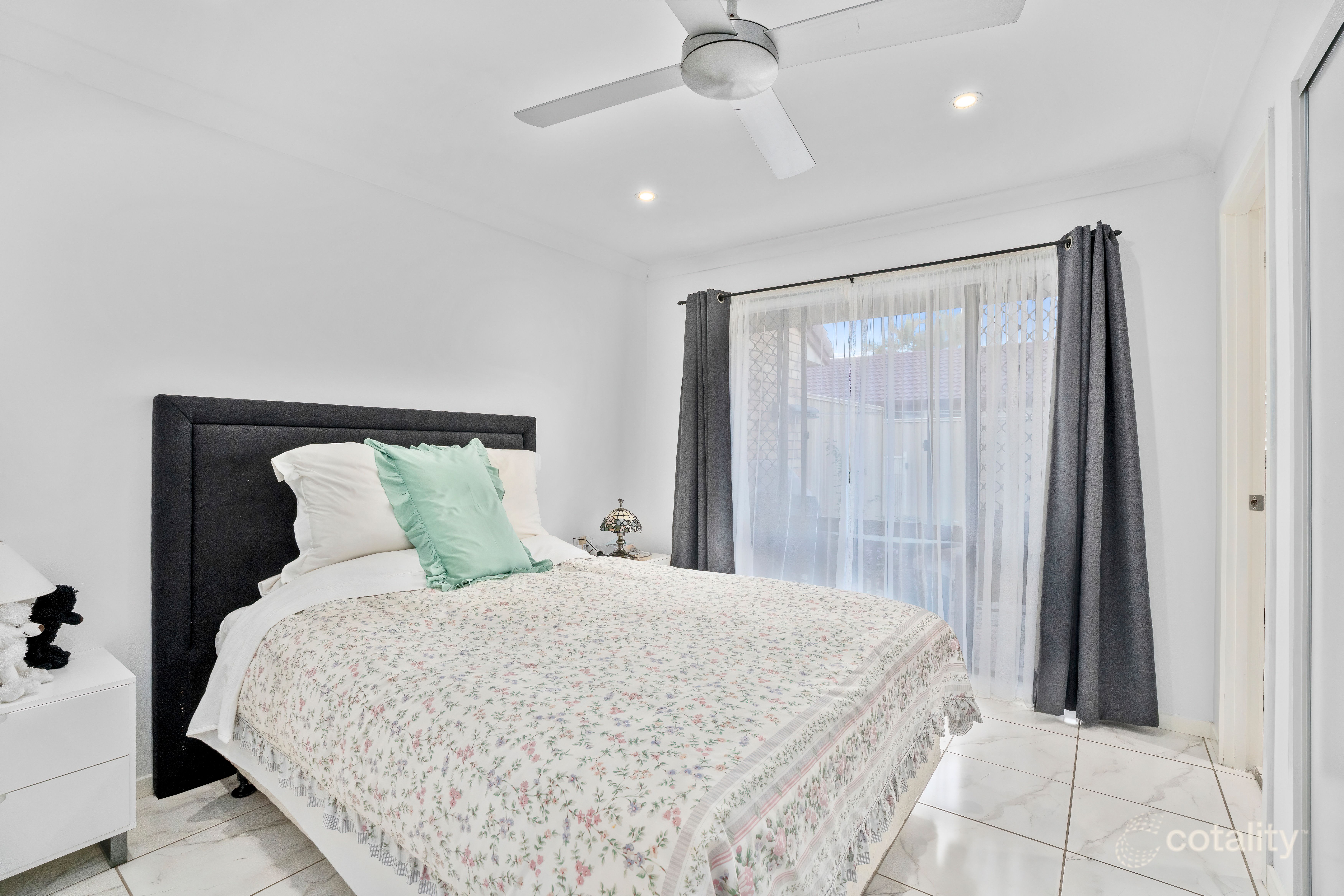 56/37 St Kevins Ave, Benowa, QLD 4217