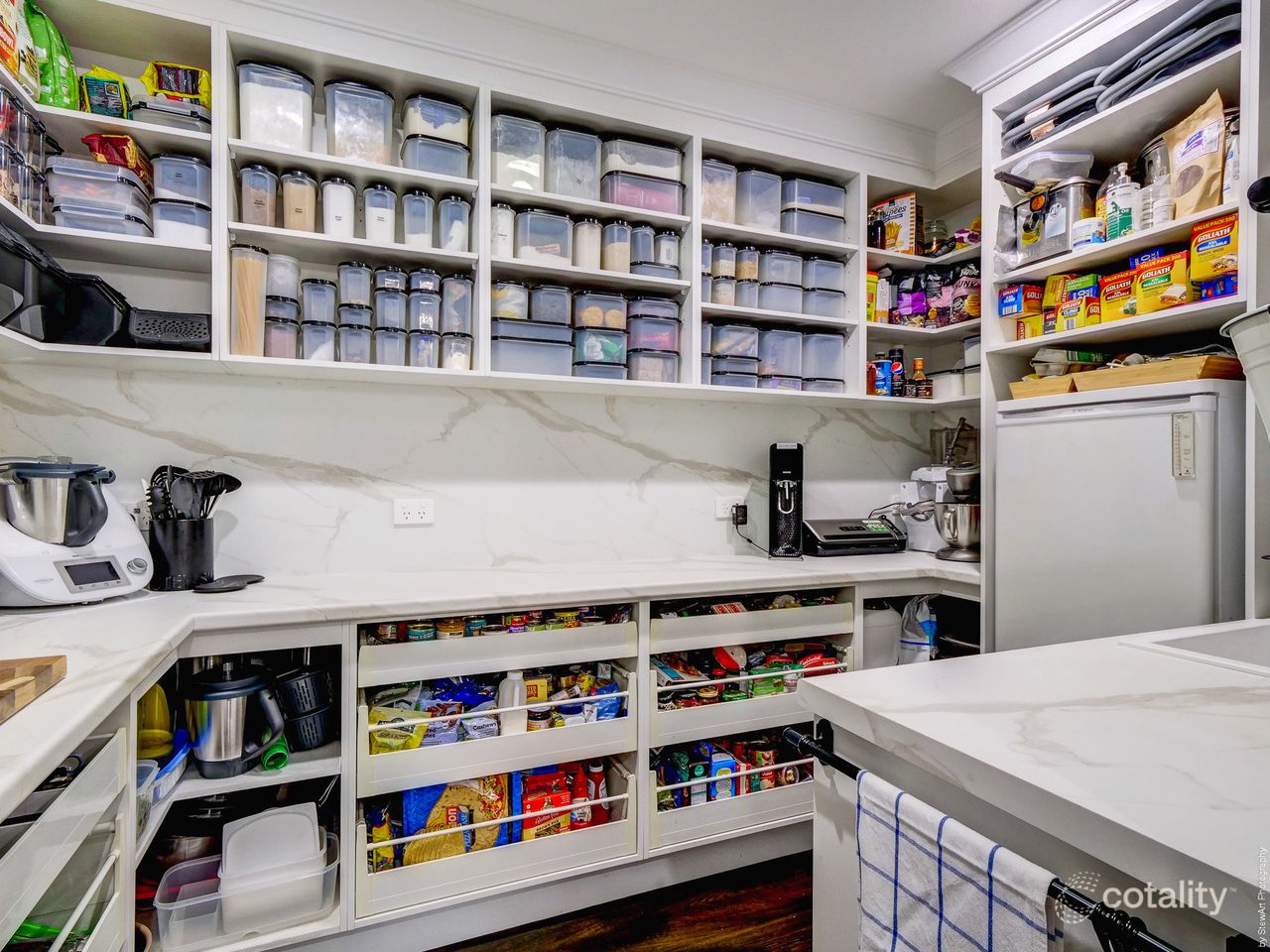 134 Dunford Rd W, Grahams Creek, QLD 4650