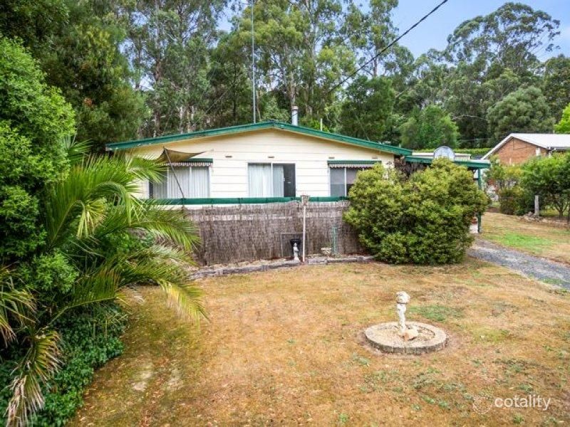1042 Greendale-Trentham Rd, Blackwood, VIC 3458