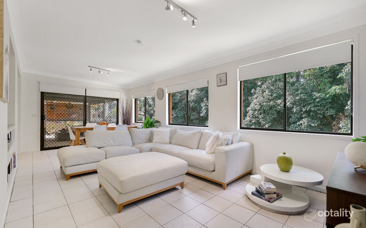 9 Fannich Pl, St Andrews, NSW 2566