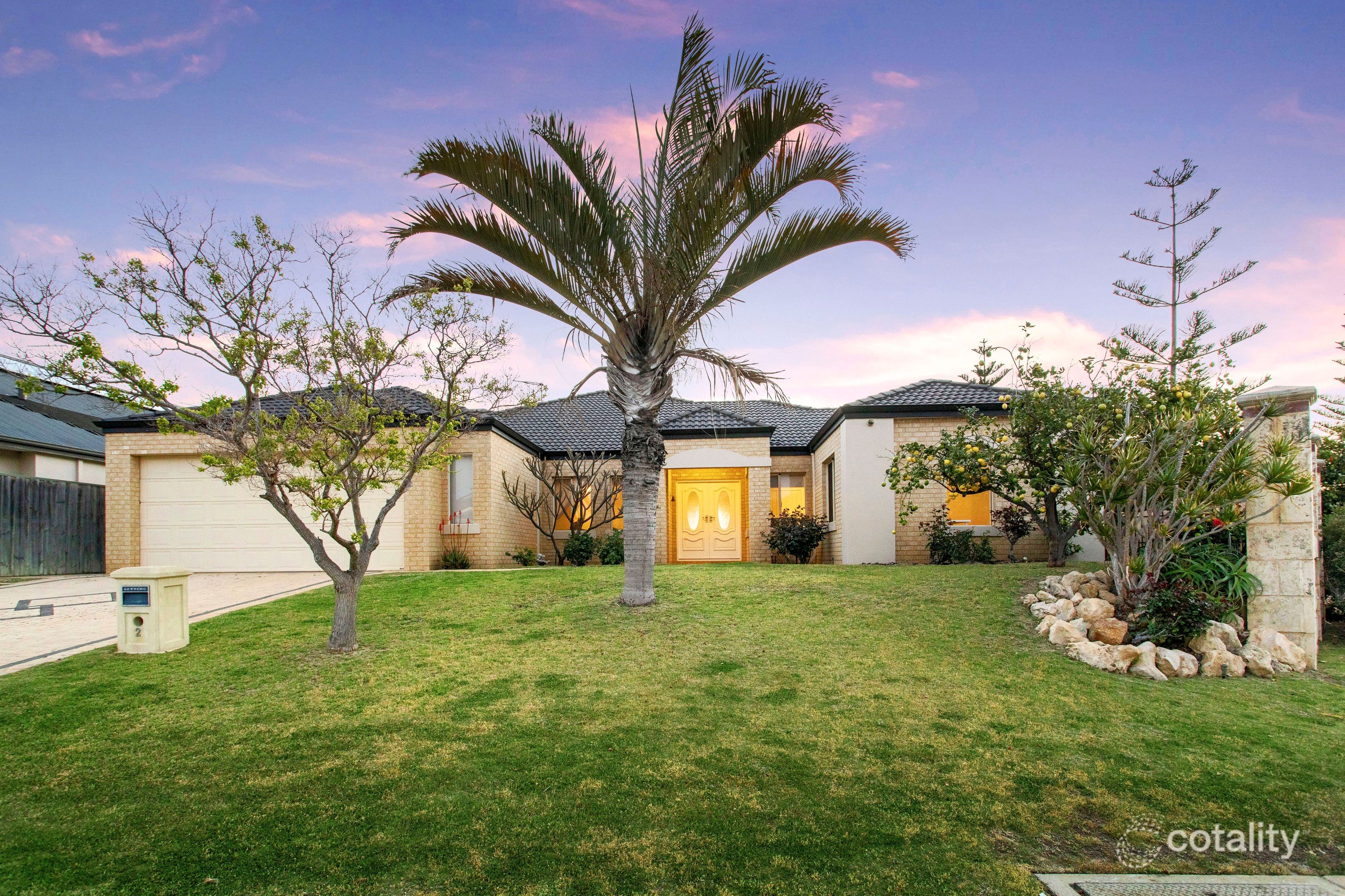 2 Fairford Way, Quinns Rocks, WA 6030