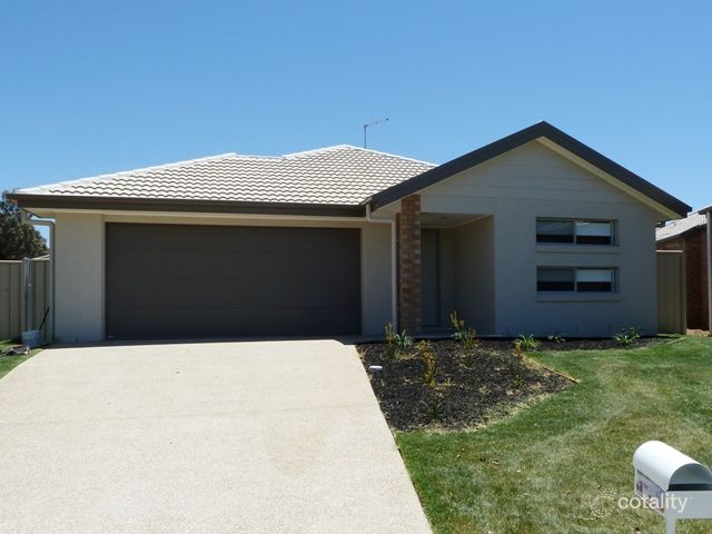 23 Kendall Dr, Hamilton Valley, NSW 2641