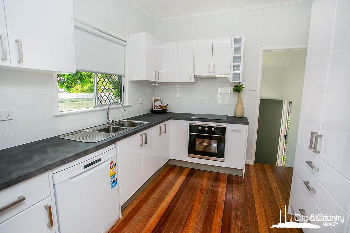 81 Spence St, The Gap, QLD 4825