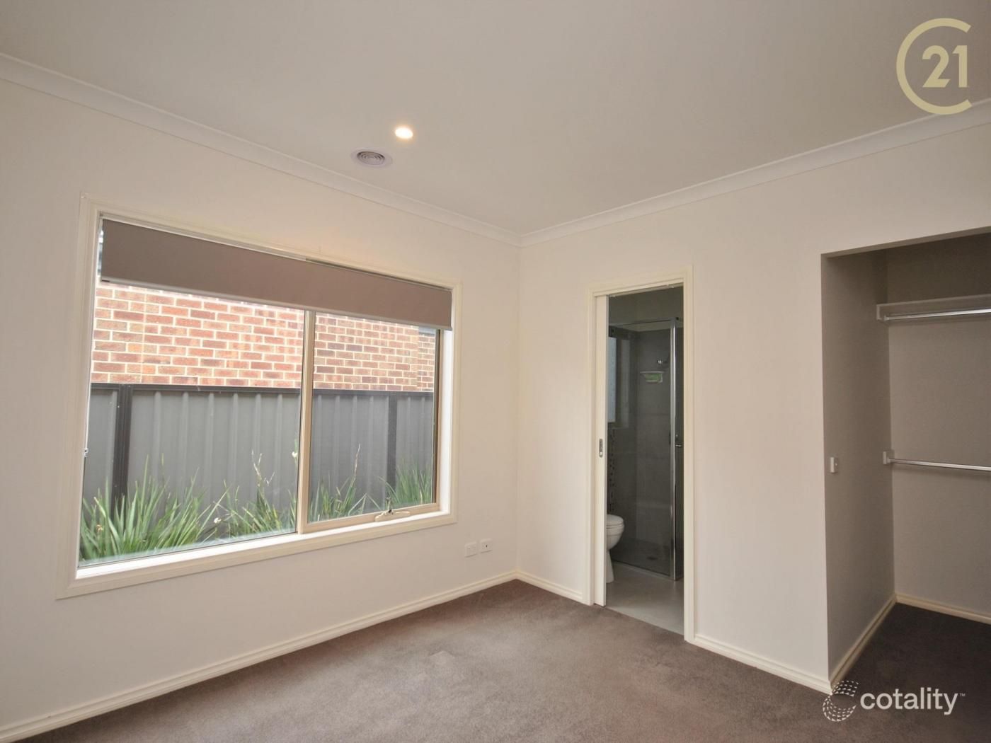 18 Elodea Way, Cranbourne North, VIC 3977