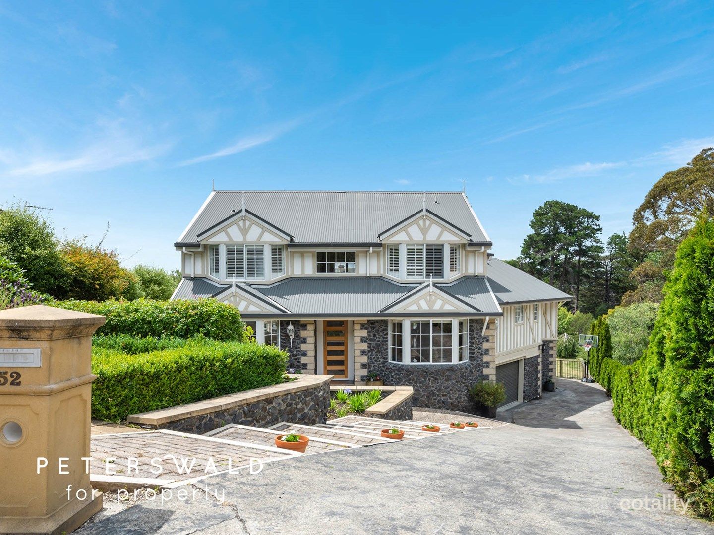 52 Delta Ave, Taroona, TAS 7053