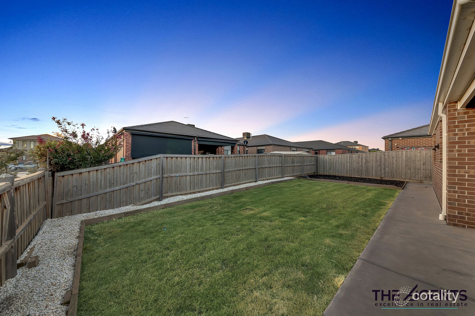 22 Dutch Ave, Manor Lakes, VIC 3024