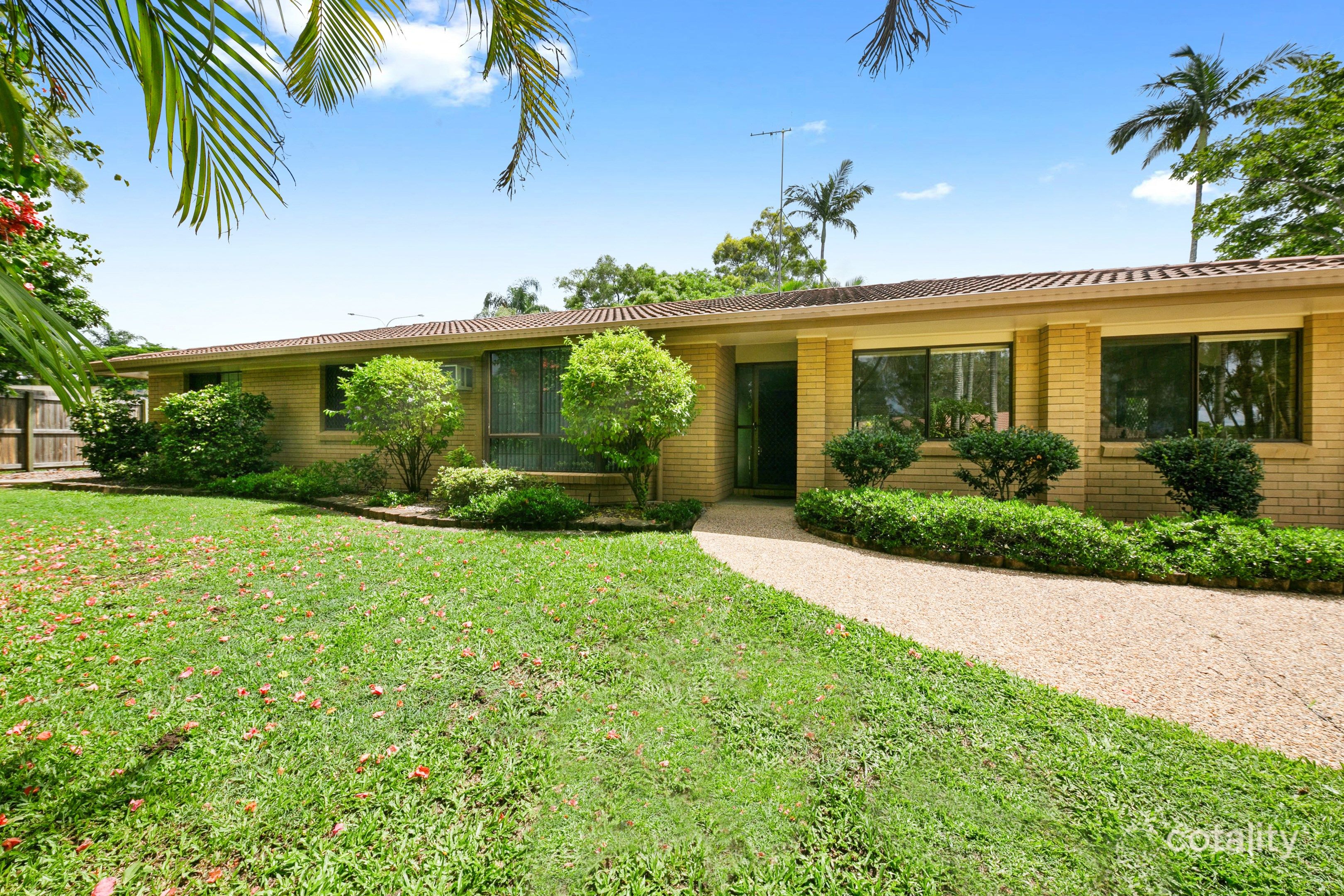 5 James Cash Ct, Albany Creek, QLD 4035