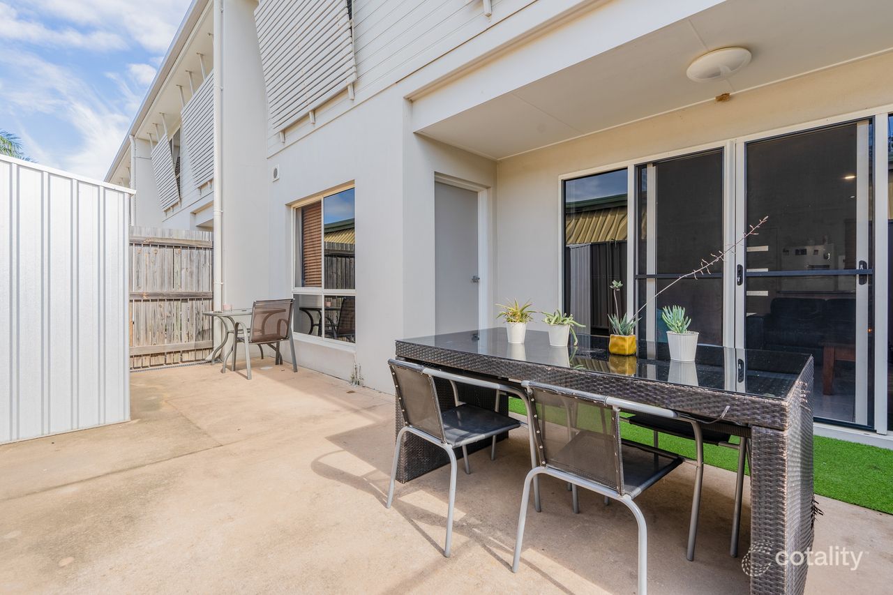 2/68 Church Lane, Emerald, QLD 4720