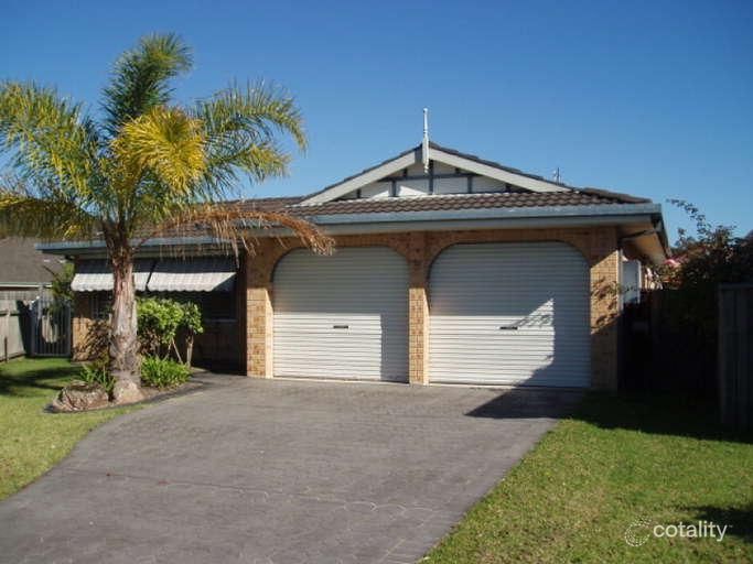 9 Monica Gr, Mardi, NSW 2259