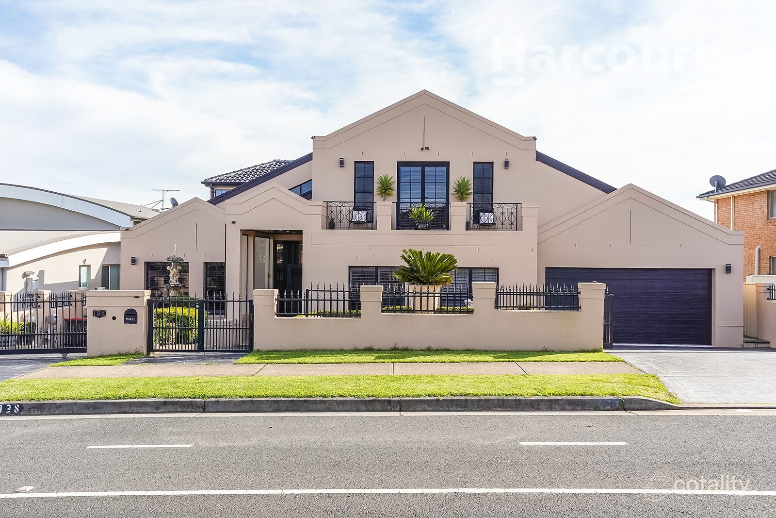 138 Englorie Park Dr, Glen Alpine, NSW 2560
