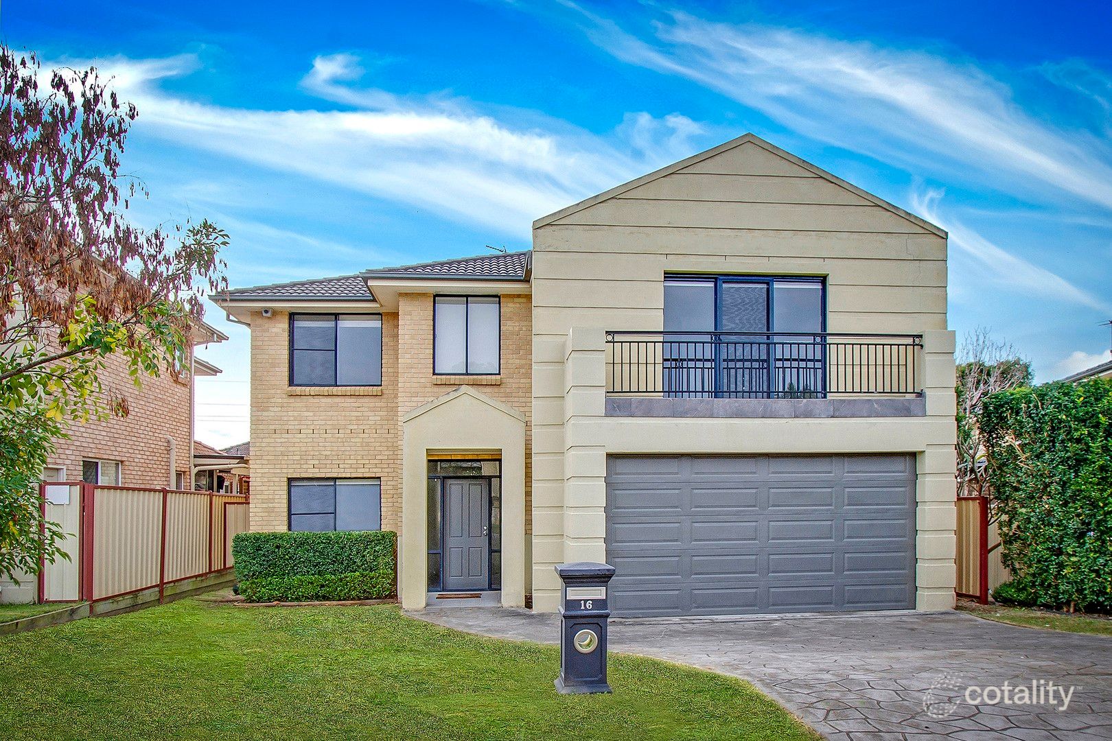 16 Bordeaux Cres, Castle Hill, NSW 2154