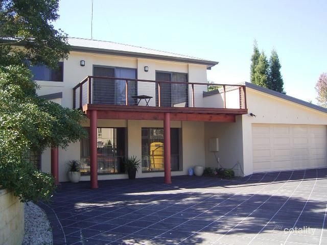 22 Lowana Cres, Kahibah, NSW 2290