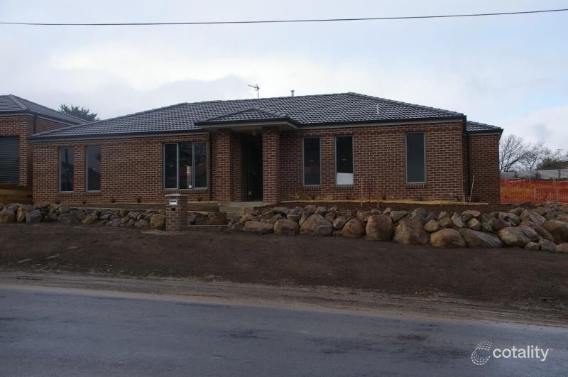 1/309 Joseph St, Canadian, VIC 3350