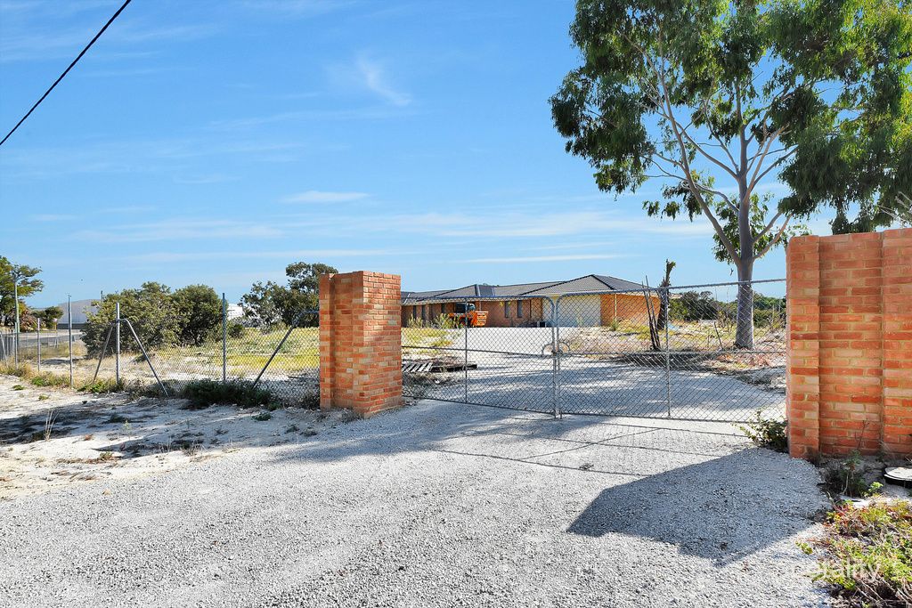 7 Leach Way, Gnangara, WA 6077