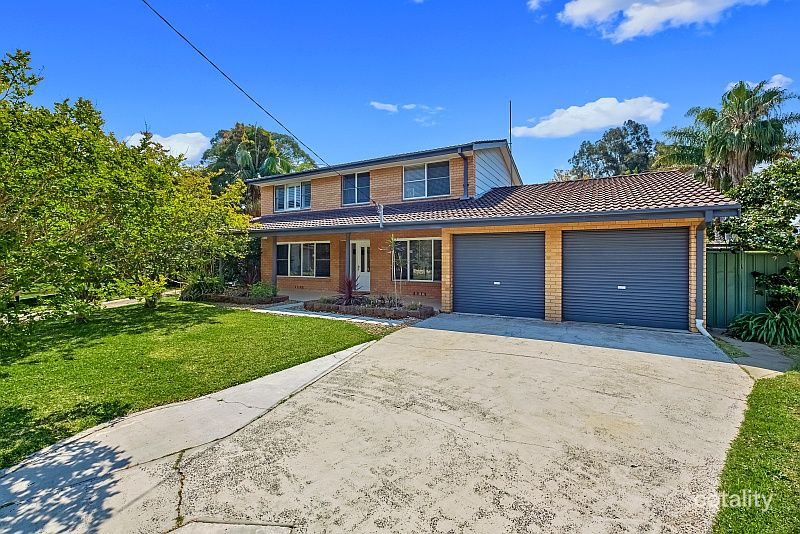7 Clematis Pl, Point Clare, NSW 2250