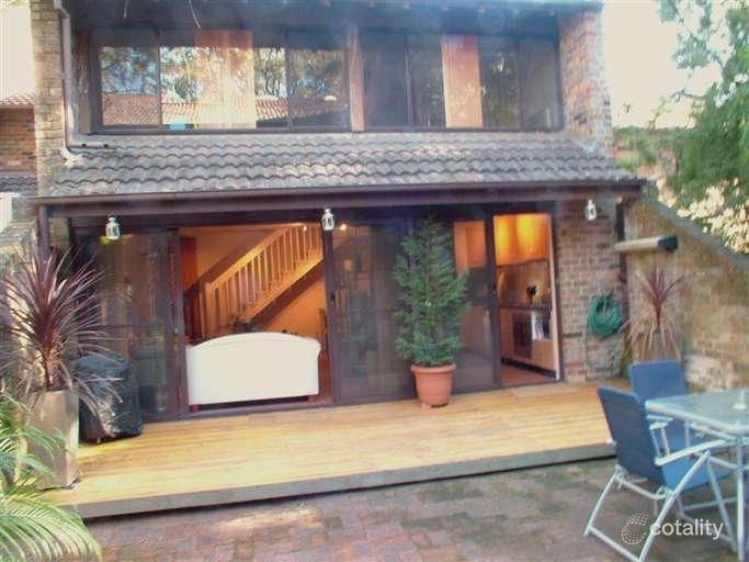 12/28 Busaco Rd, Marsfield, NSW 2122