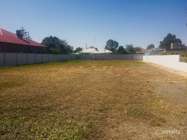 52 Murray St, Finley, NSW 2713